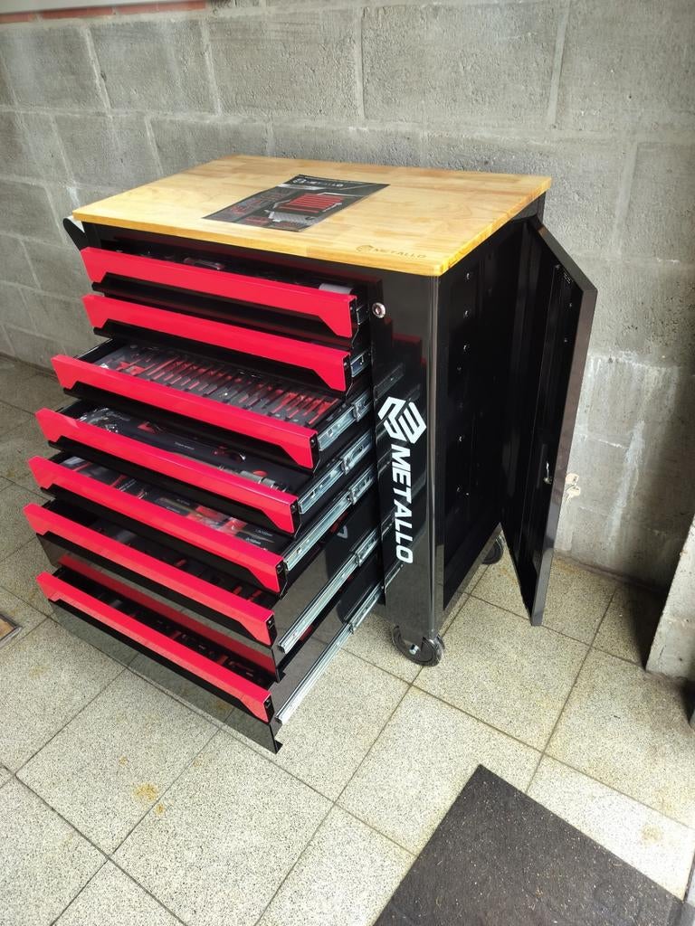 7 lade gevulde gereedschapswagen, Enlèvement, Remplie