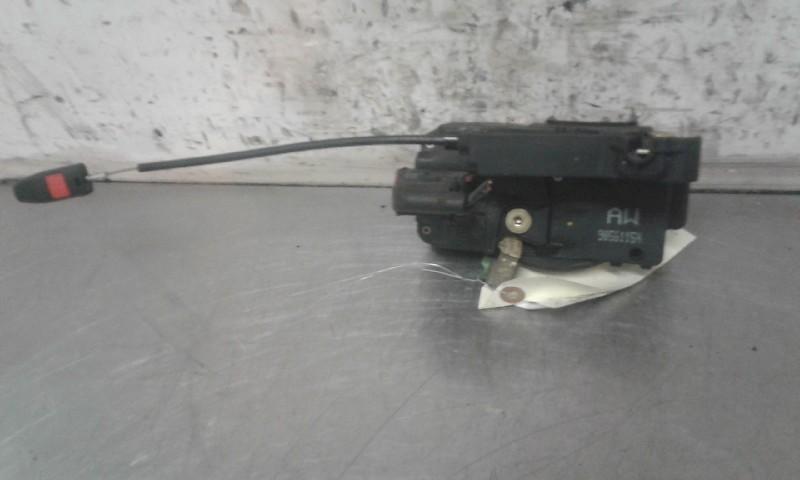 SERRURE DE PORTE RODS AVANT DROIT Astra G Caravan (F35), Utilisé, Opel