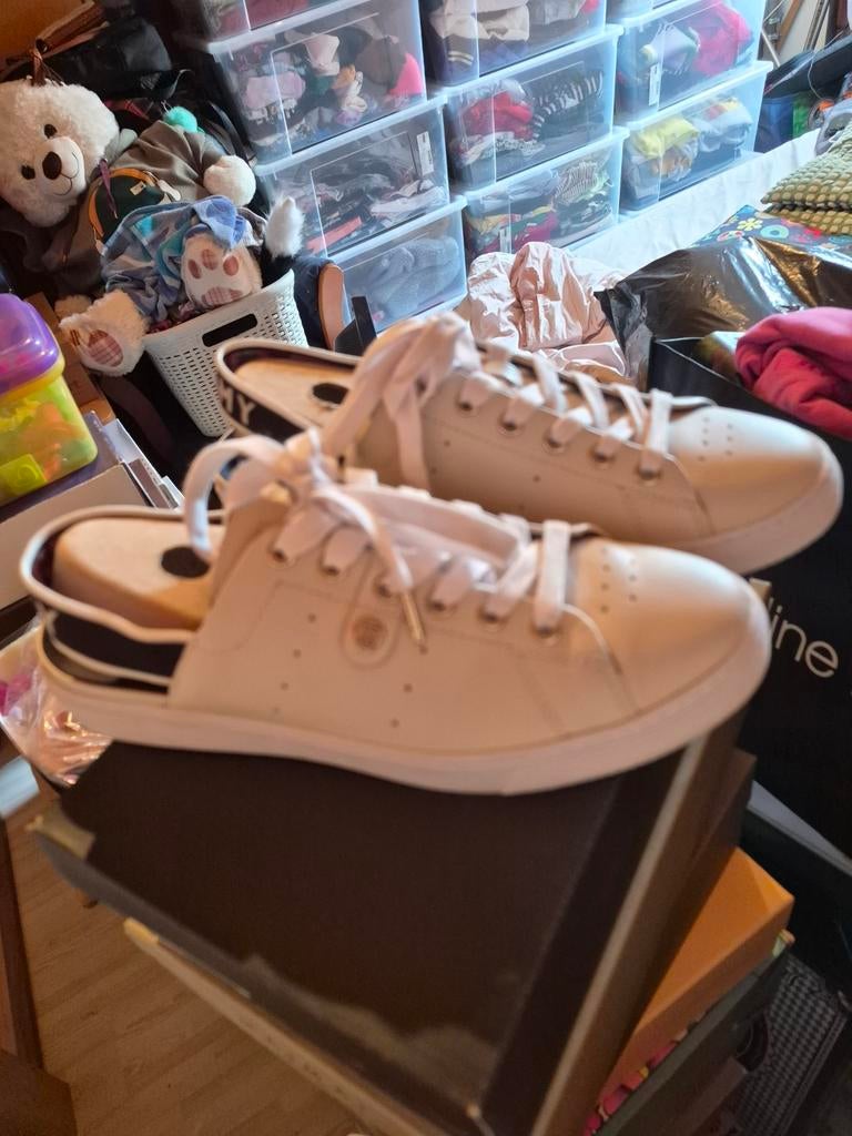 Sneakers, Ophalen of Verzenden, Sneakers