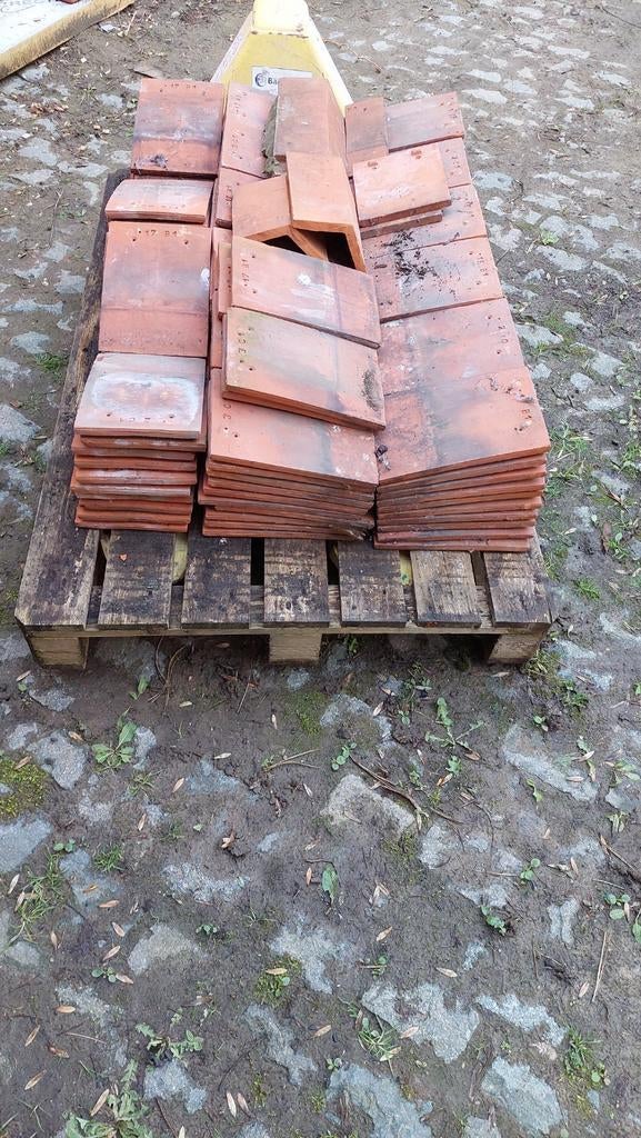 Tegelpan 17cm breed, 22 cm hoog., Doe-het-zelf en Bouw, Dakpannen en Dakbedekking, Ophalen