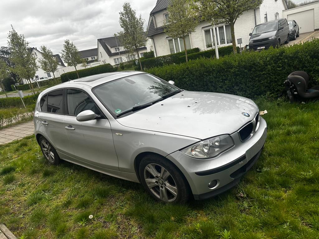 BMW e87 2005 116I EXPORT, Auto's, BMW, Zwart, Handgeschakeld, 5 deurs, Particulier
