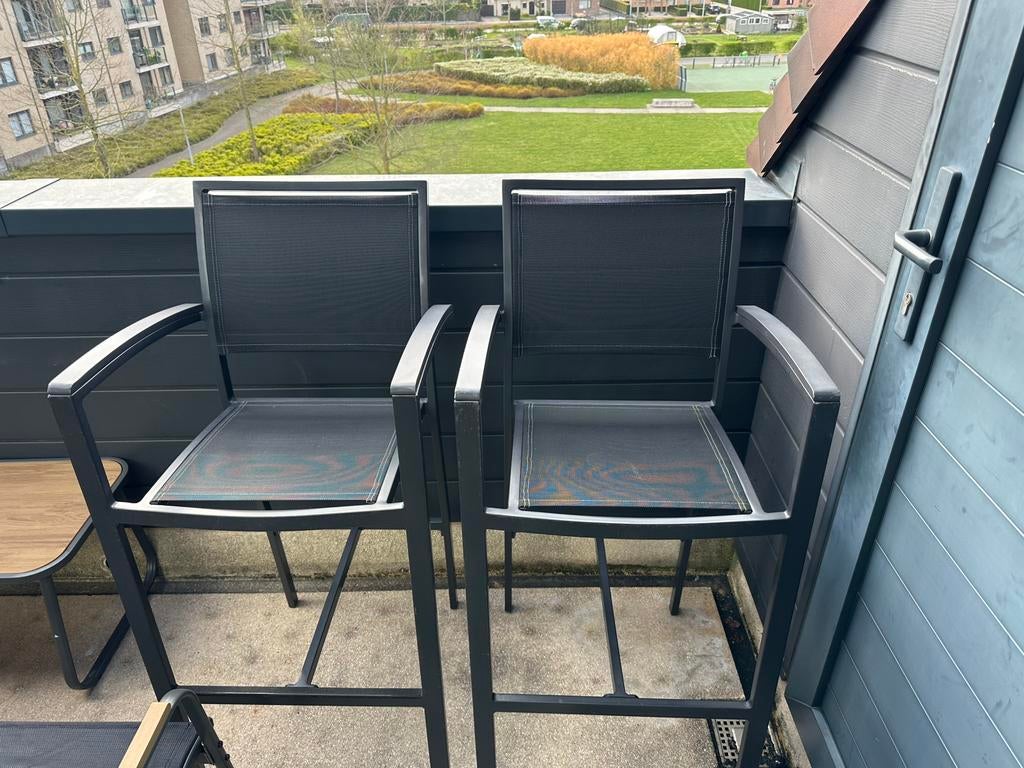 2 bar-/terrasstoelen te koop – afhalen in Harelbeke, Tuin en Terras, Tuinsets en Loungesets, Ophalen, Zo goed als nieuw