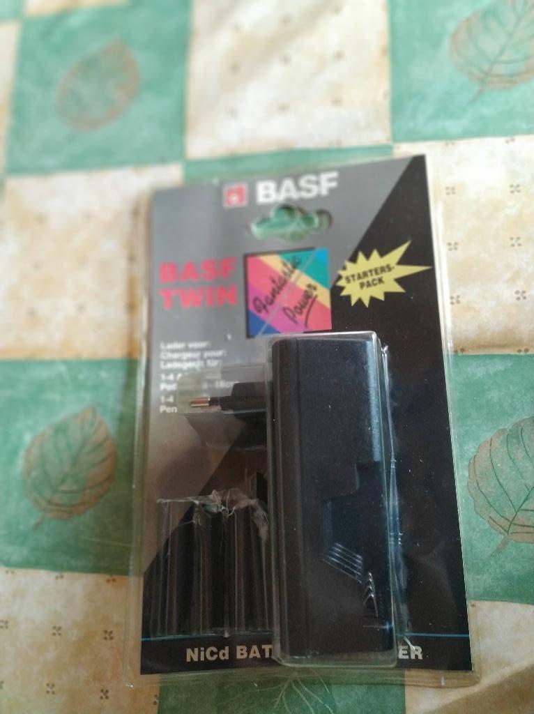 batterij lader nieuw basf, TV, Hi-fi & Vidéo, Enlèvement ou Envoi, Neuf