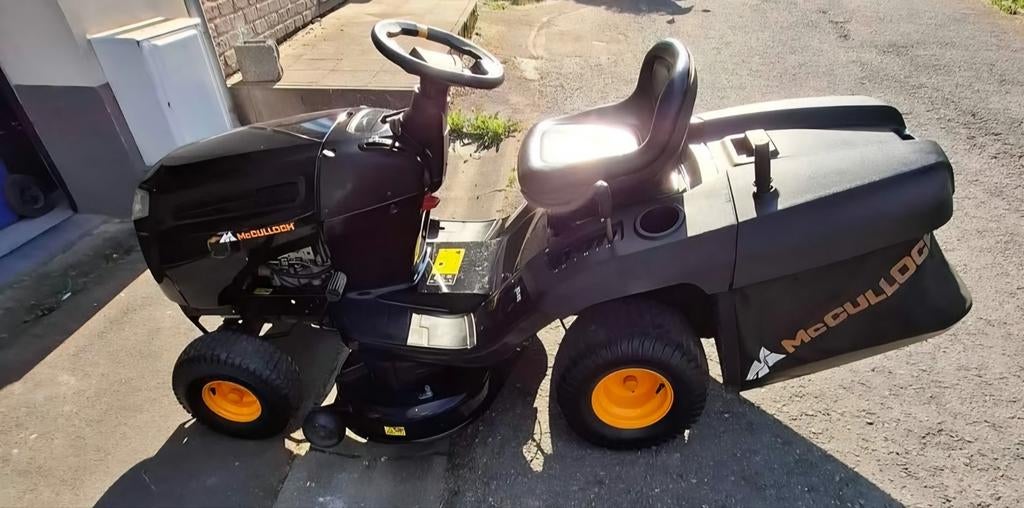 Tracteur tondeuse MC culloch, Jardin & Terrasse, Tondeuses autoportées, Bac de ramassage