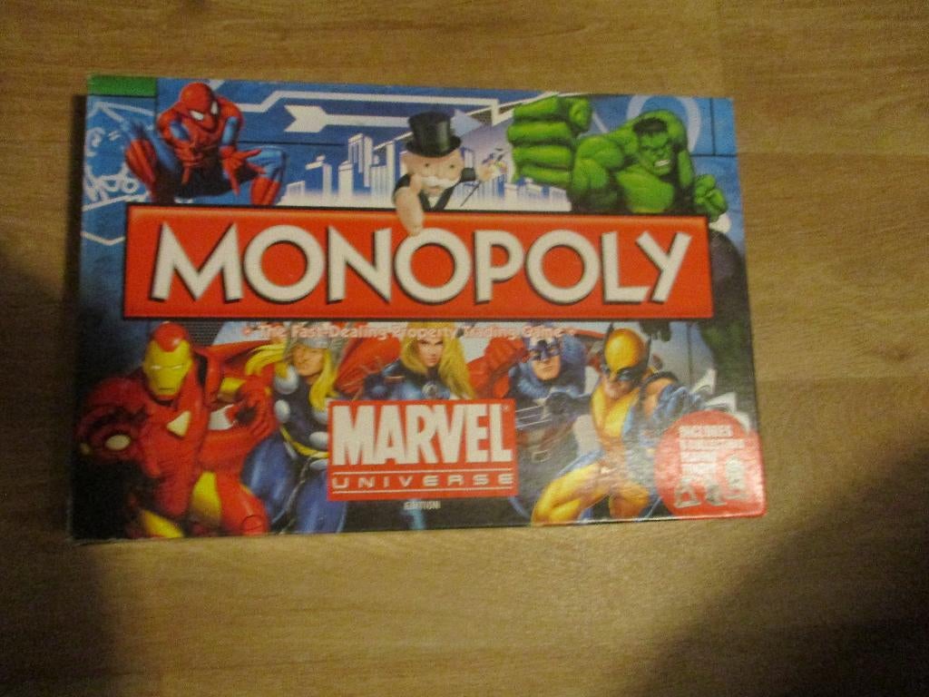 Jeu de plateau anglais Monopoly Marvel Universe Monopoly, Hobby & Loisirs créatifs, Jeux de société | Jeux de plateau, Comme neuf