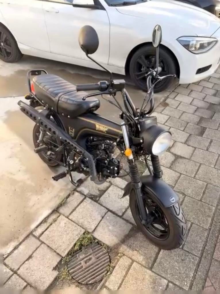 Bluroc Heritage 50, Ophalen, 6 versnellingen, 50 cc, Klasse B (45 km/u)