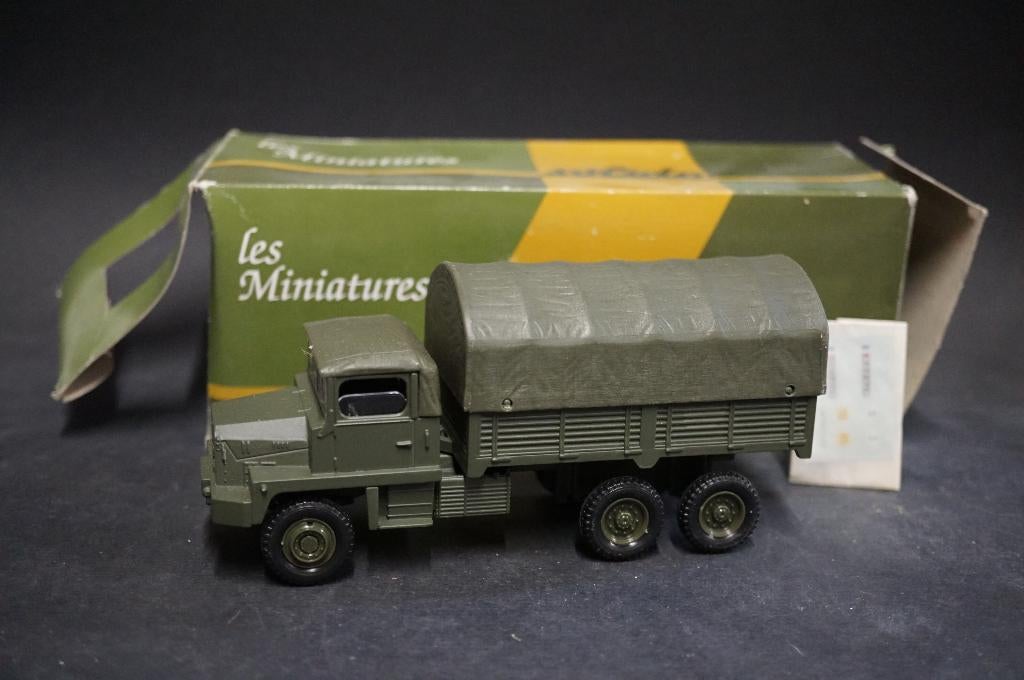 Camion militaire Solido Renault - 1/50 - TOP, Enlèvement ou Envoi, Comme neuf