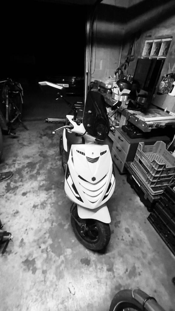 Zip 4t 2v + blok zie info ruilen of goeie prijs, Zip, Comme neuf, Enlèvement, Classe A (25 km/h)