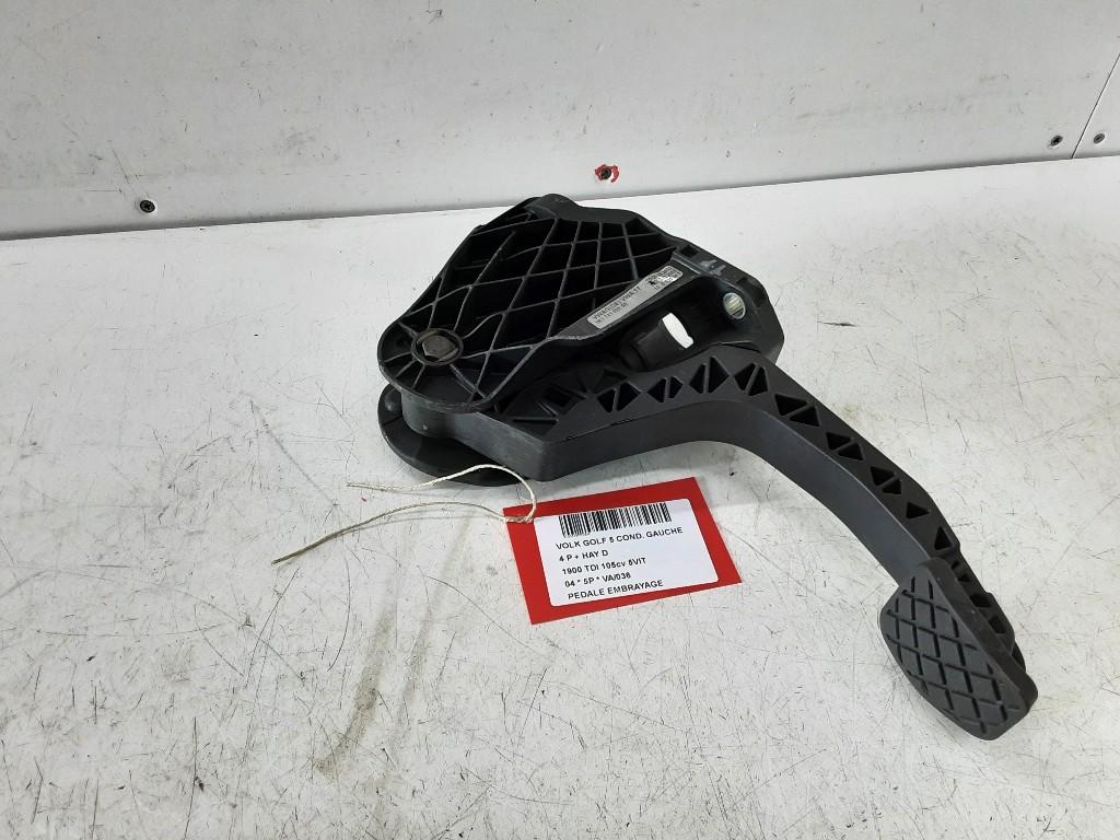 PEDALE D'EMBRAYAGE Volkswagen Golf V (1K1) (1K1721059AE), Volkswagen, Mevr. I. Hauben, Utilisé, Rue de l'Espoir 34 34
4030  GRIVEGNÉE, BE