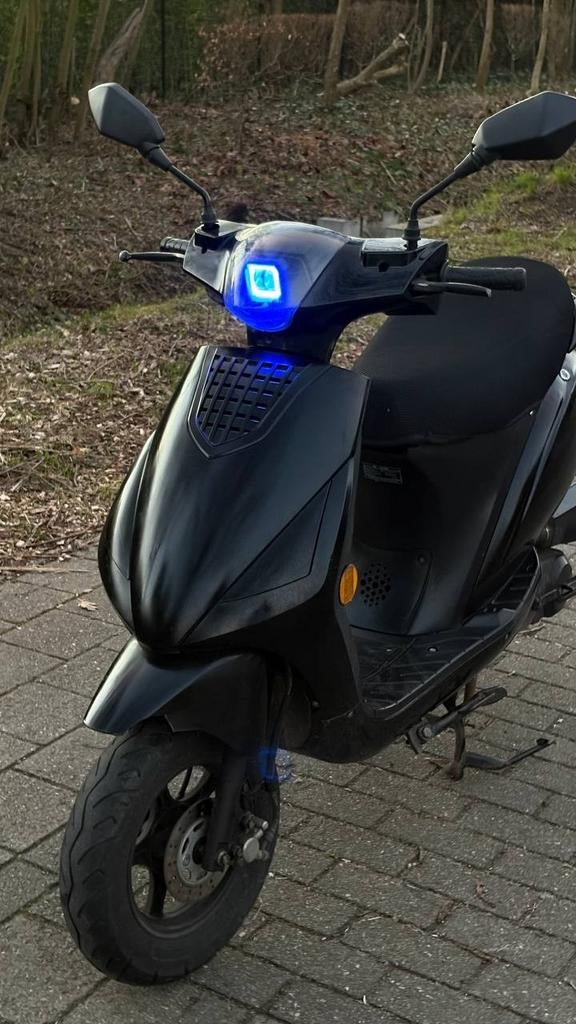 Scooter A klasse, Fietsen en Brommers, Ophalen, Zip, Klasse A (25 km/u), Zo goed als nieuw