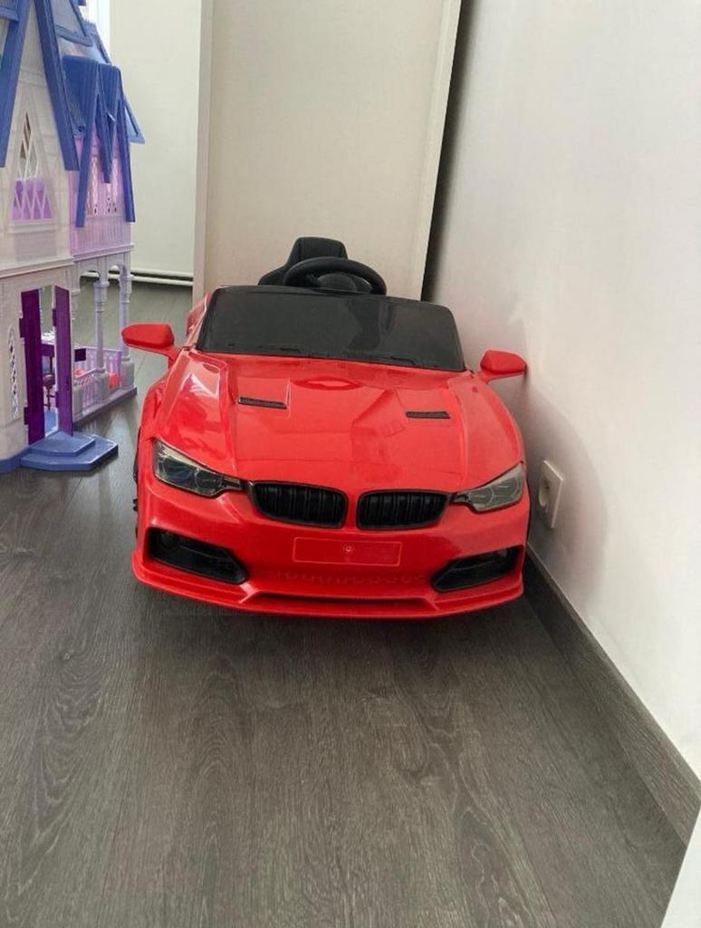 Voiture électrique enfant NEUVE JAMAIS UTILISÉ sur STROMBEEK, Ophalen, Nieuw