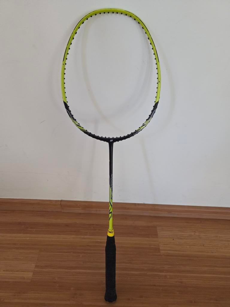 Yonex nanoray ace +BESPANNING NAAR KEUZE!, Sport en Fitness, Badminton, Ophalen, Zo goed als nieuw
