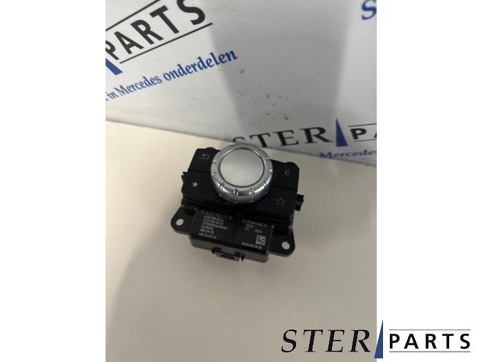 MMI schakelaar van een Mercedes E-Klasse, Auto-onderdelen, Dashboard en Schakelaars, Mercedes-Benz, Gebruikt, 3 maanden garantie