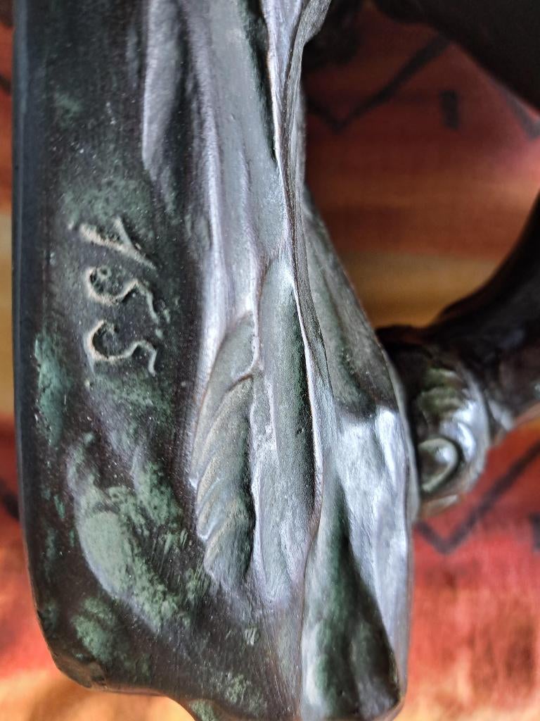 statue en forme de rangée d'éléphants, Enlèvement