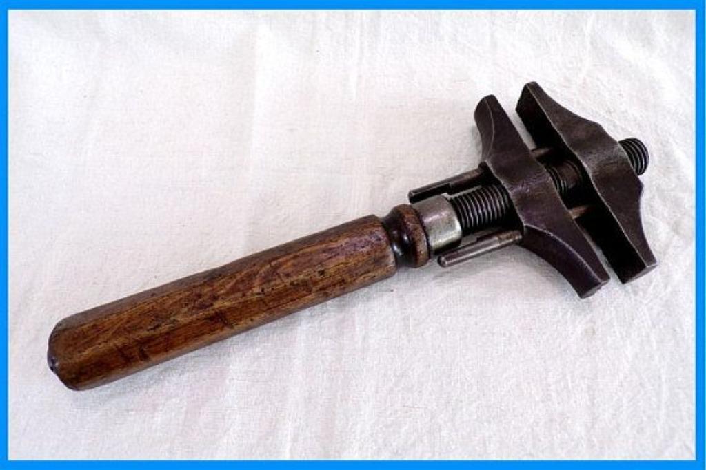 Moersleutel van MUTZIG FRAMONT, zeer zeldzaam -> zie foto's, Ophalen of Verzenden