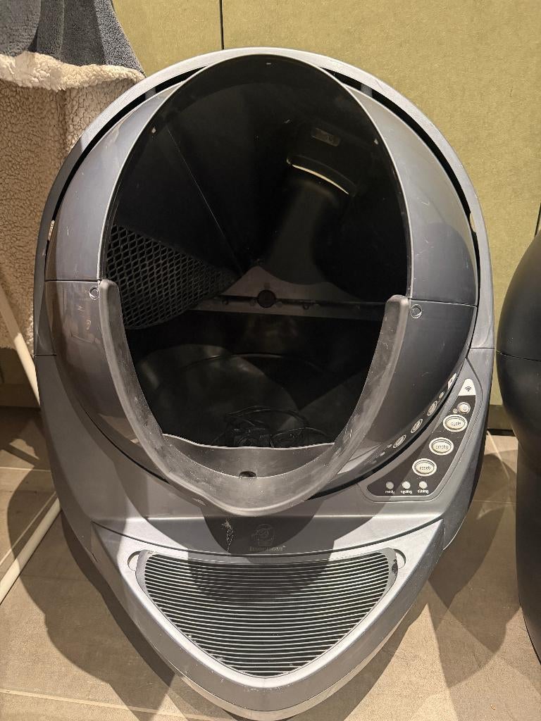 Whiskers Litter robot 3 connect kattenbak, Dieren en Toebehoren, Ophalen, Zelfreinigend, Gebruikt, Open