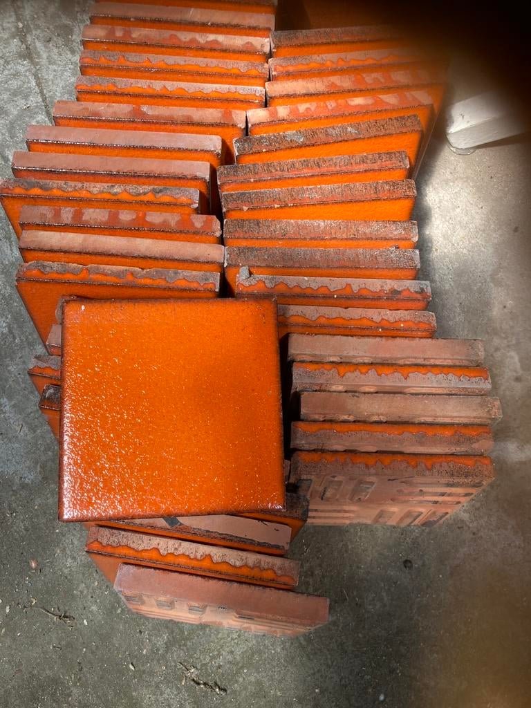 Tegels, Enlèvement, Comme neuf