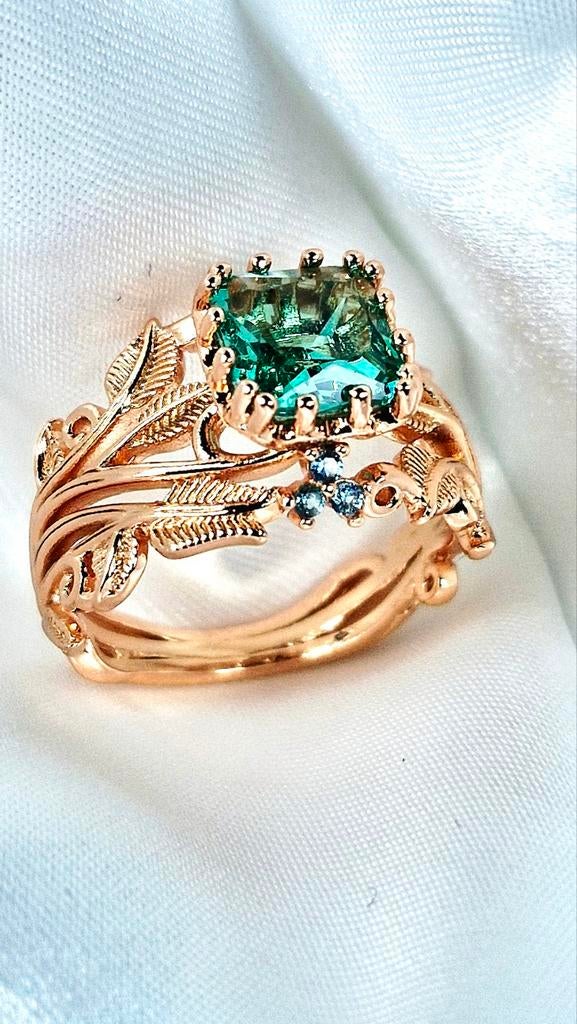 Unieke koperen ring in "Vintage" look met turkooise steen., Handtassen en Accessoires, Broches, Koper, Overige kleuren, Verzenden