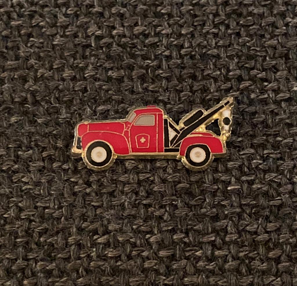 PIN - POMPIERS - SAPEURS - BRANDWEER - BRANDWEERWAGEN, Collections, Envoi, Utilisé, Autres sujets/thèmes, Insigne ou Pin's