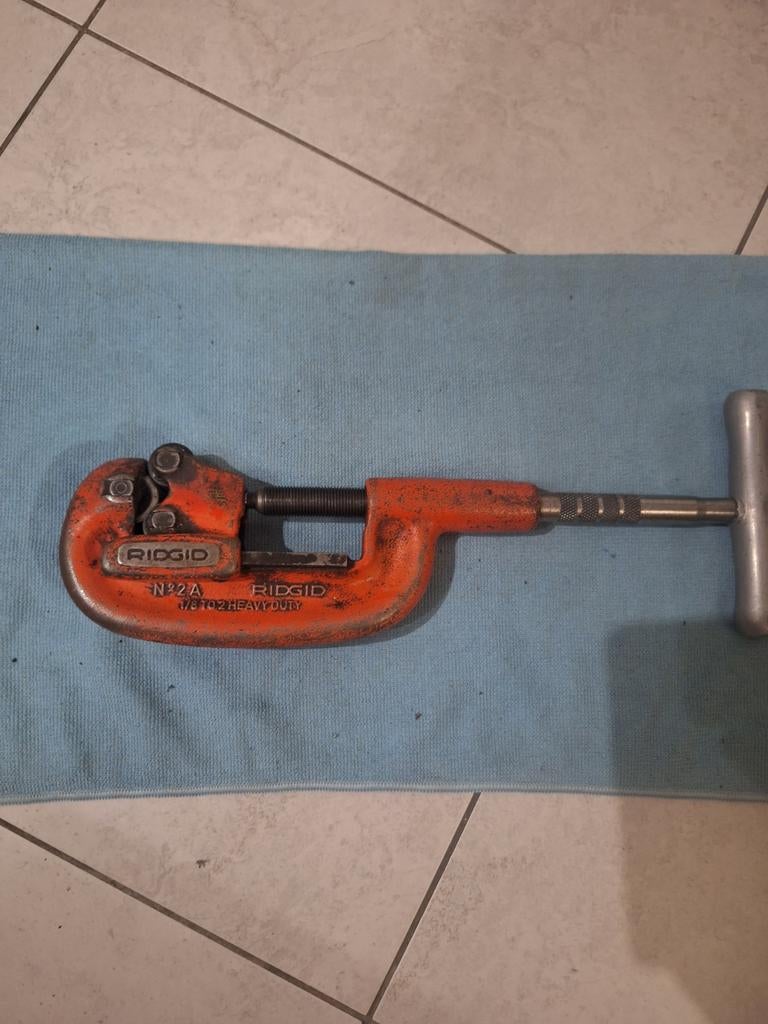 Coupe tube ouverture max 65 mm, Bricolage & Construction, Outillage | Outillage à main, Enlèvement