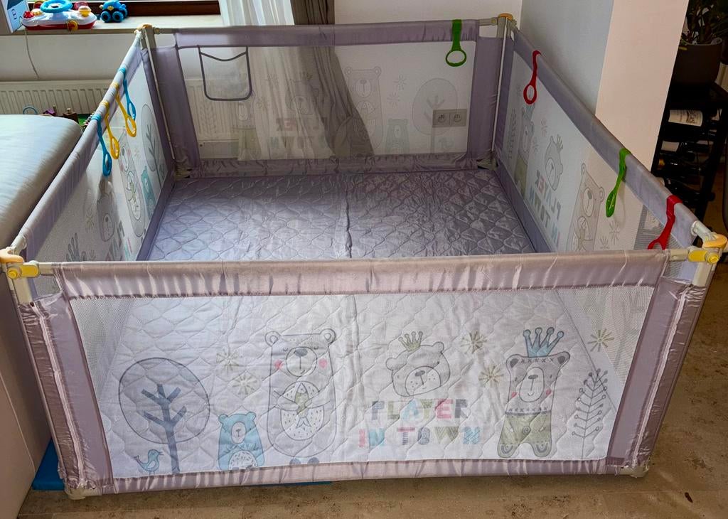 Parc bébé XXL 180x150 gris – côtés ouvrables + matelas, Enfants & Bébés, Parcs, Comme neuf, Rectangulaire, Réglable en hauteur