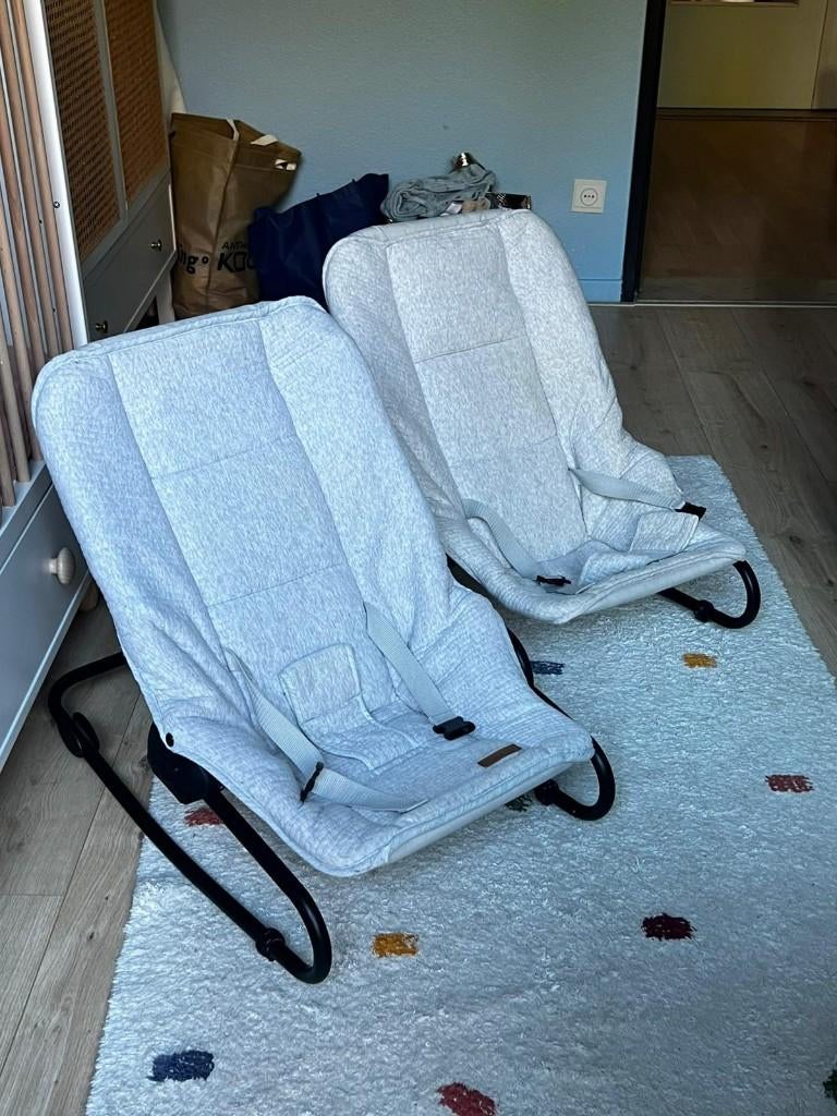 2 relaxte baby's (tweelingen), Kinderen en Baby's, Wipstoeltjes, Gebruikt, Overige merken, Met gordel(s) of riempje(s), Verstelbaar