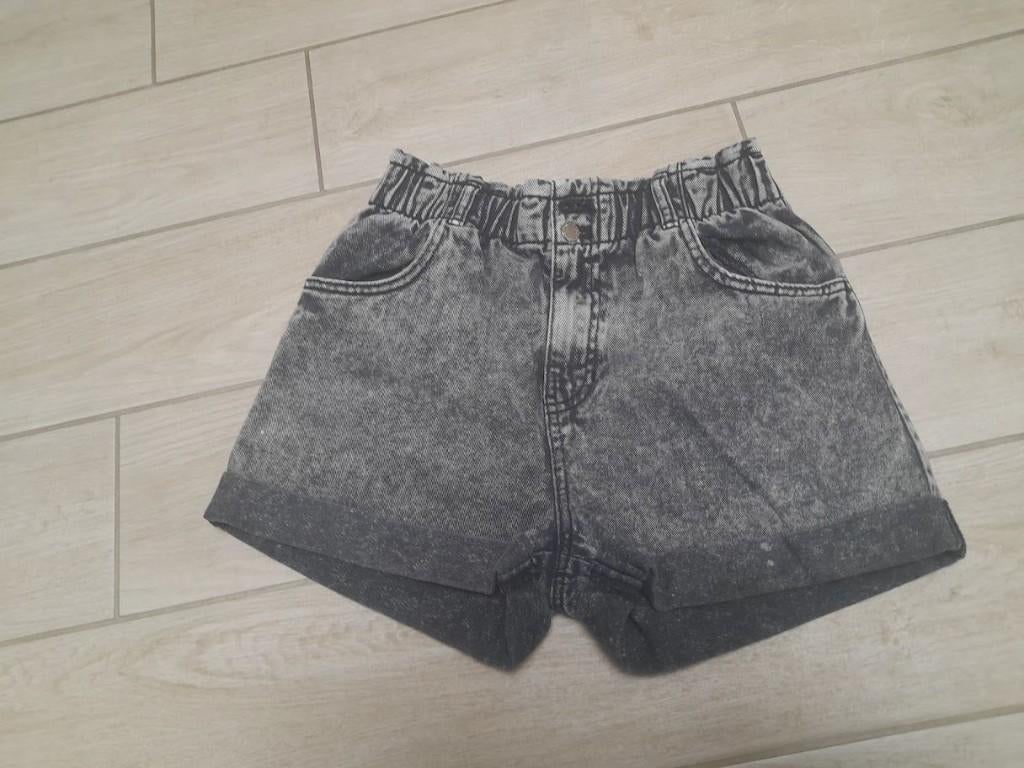 H&M grijze denim short maat 158 / XS – high waist, Kinderen en Baby's, Kinderkleding | Maat 158, Nieuw, Meisje, Broek, Ophalen of Verzenden