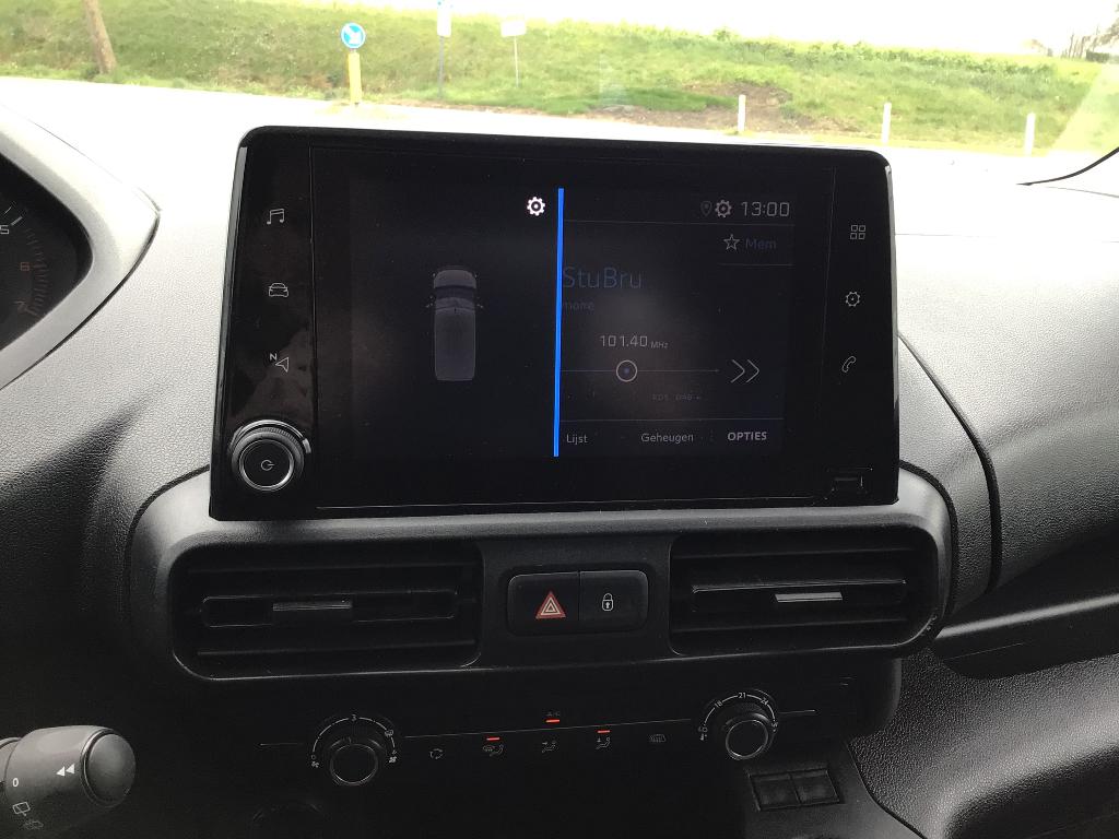 peugeot partner 100pk 2023 34000km 3plaatsen 13950e ex, Auto's, Stof, 4 cilinders, Wit, Bedrijf