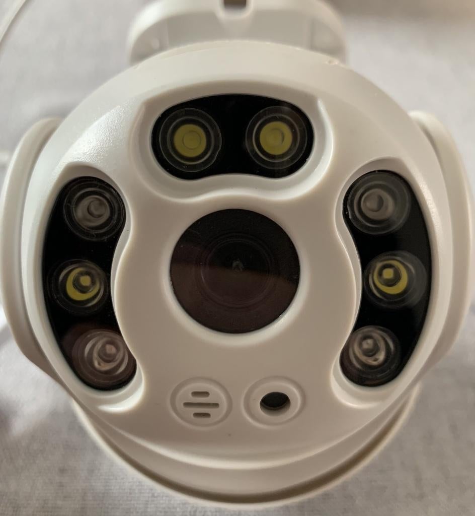 Wifi Smart Bewakingscamera merk ‘Fuegobird’ Dome + Micro SD, Ophalen of Verzenden, Zo goed als nieuw, Buitencamera