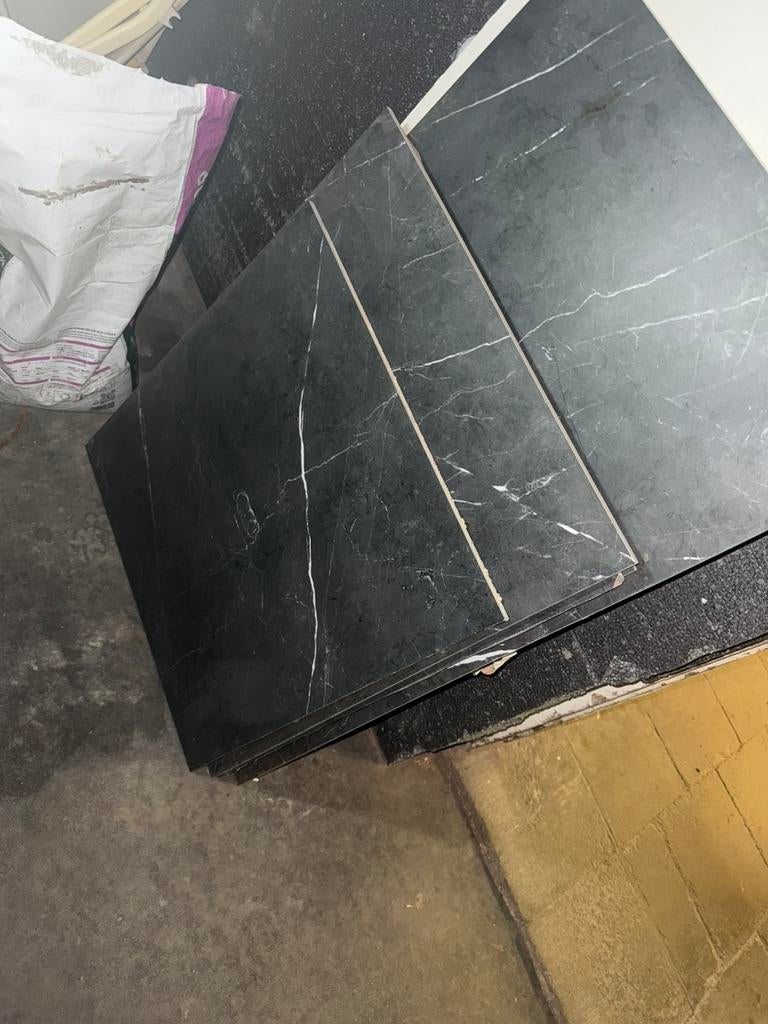 9 m² spaanse tegels 1,20x0,60m, Ophalen, Zo goed als nieuw