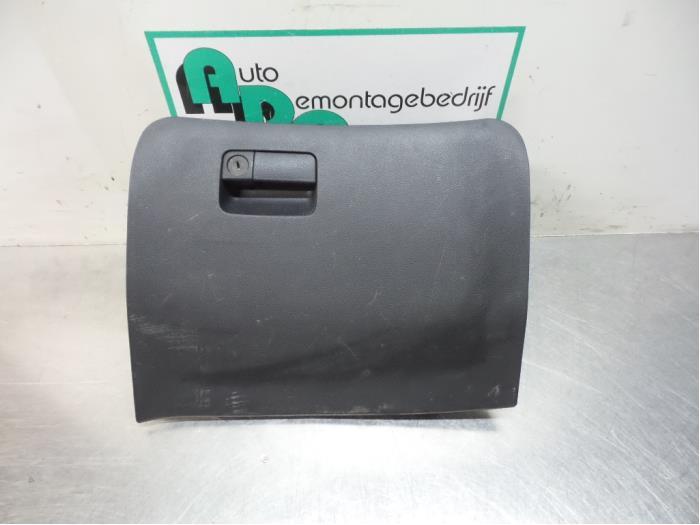 Dashboardkastje van een Kia Sportage (Sportage 05-), -, -, Ophalen of Verzenden, -