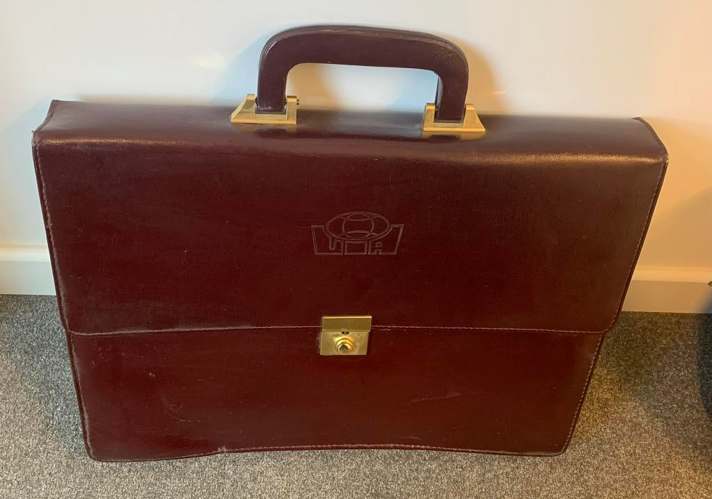 Elégante mallette, Articles professionnels, Aménagement de Bureau & Magasin | Fournitures de bureau, Enlèvement ou Envoi