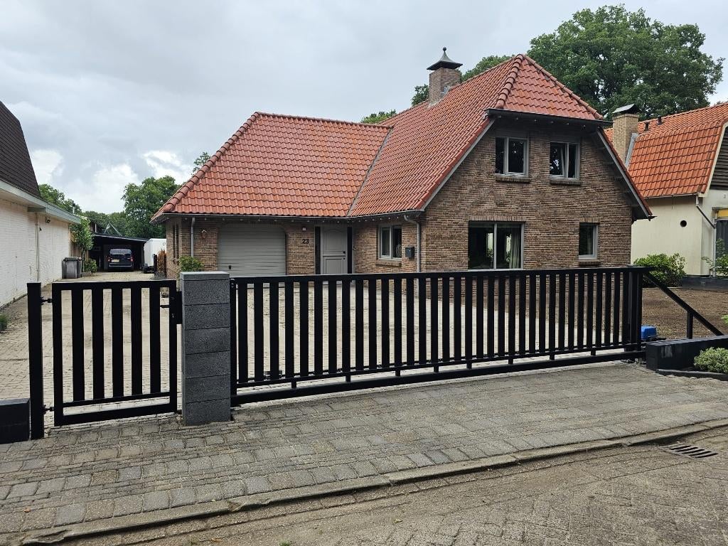 Moderne schuifpoort in 3 maten: 4 / 5 en 6 meter doorgang!, Tuin en Terras, Tuinhekken en Hekwerk, Met poort, Nieuw, IJzer, Spijlenhekwerk