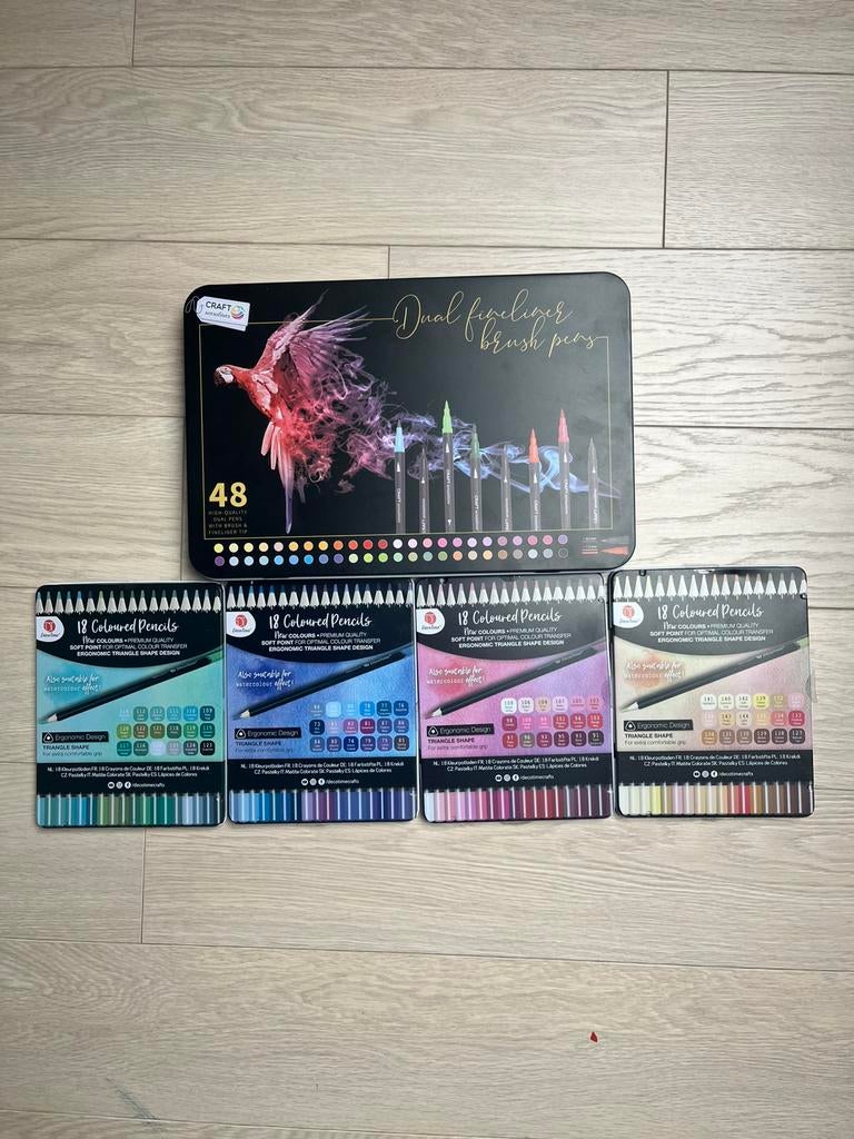 Crayons de couleur, marqueurs et pages à colorier, Hobby & Loisirs créatifs, Enlèvement