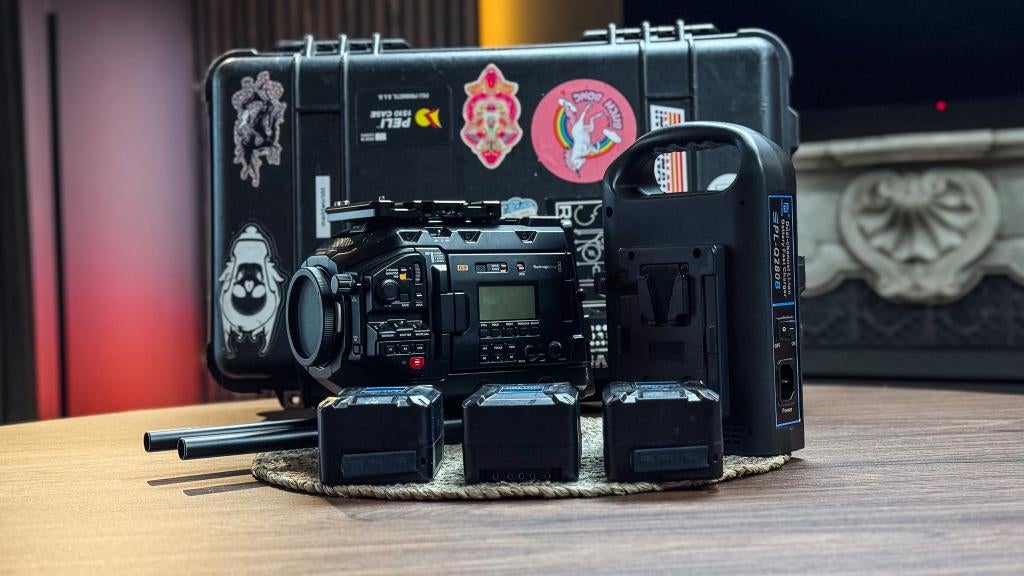 TROUSSE BLACKMAGIC DESIGN URSA Mini Pro G2 4,6 K — Canon EF, TV, Hi-fi & Vidéo, Autres marques, Caméra, Comme neuf, Enlèvement