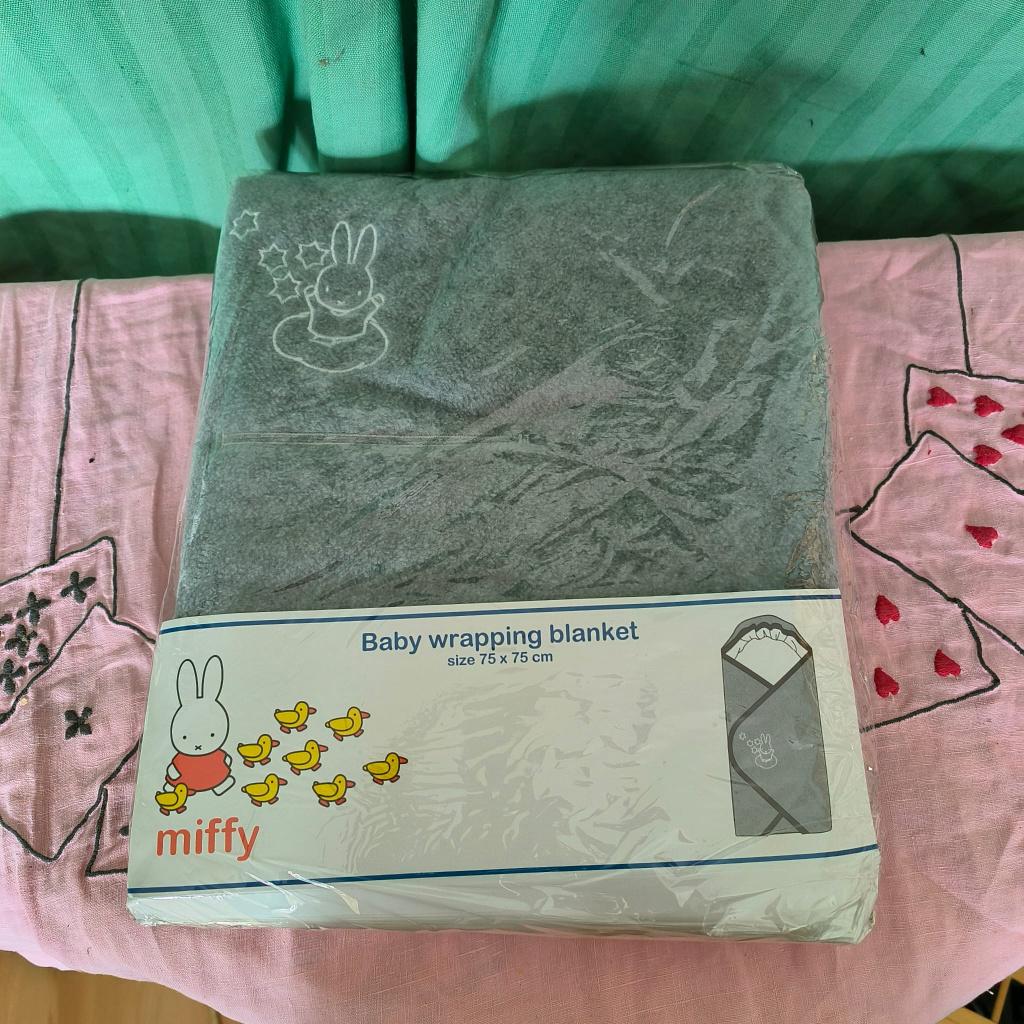 Grijs fleece babywikkeldeken 75cm*75cm, Enfants & Bébés, Chambre d'enfant | Linge de lit, Neuf, Garçon ou Fille, Gris, Enlèvement ou Envoi