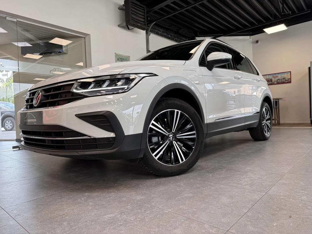 Volkswagen Tiguan Tiguan 1.4 plug in ! OPF DSG * trekhaak !, Auto's, Automaat, Stof, Gebruikt, 4 cilinders