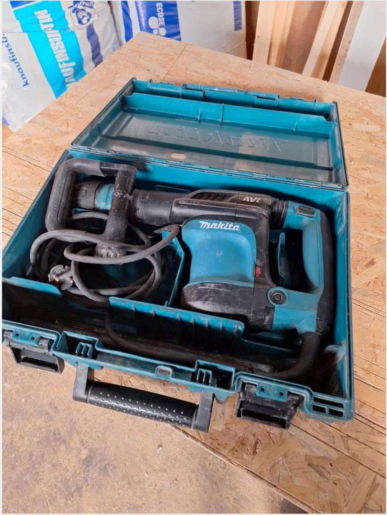 Makita SDS-max AVT Breekhamer in koffer, Doe-het-zelf en Bouw, Gereedschap | Boormachines, Ophalen, 600 watt of meer, Boor- en/of Breekhamer