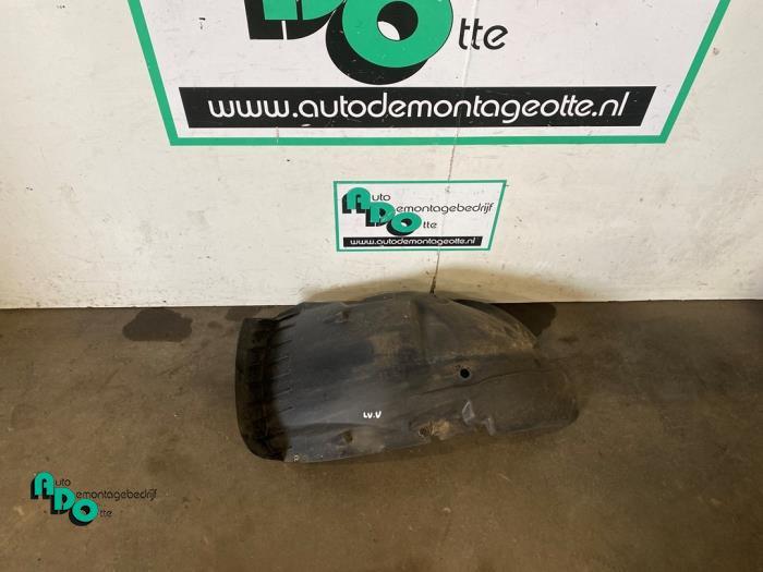 Passage de roue d'un Renault Trafic (Trafic 01-), Renault, -, 3 mois de garantie, Utilisé