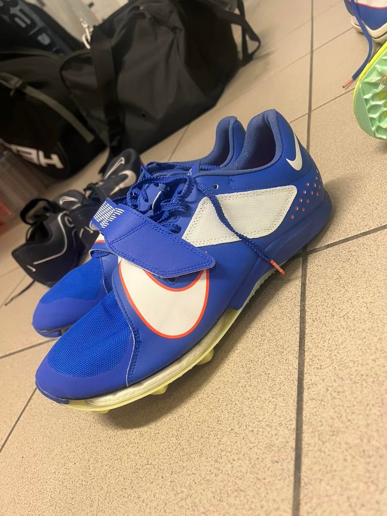 Nike verspring/polsstok spikes maat 43, Enlèvement ou Envoi, Comme neuf, Spikes, Nike