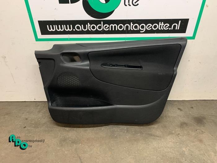 Revêtement portière 4portes avant droite d'un Peugeot 207, -, 3 mois de garantie, Utilisé, -