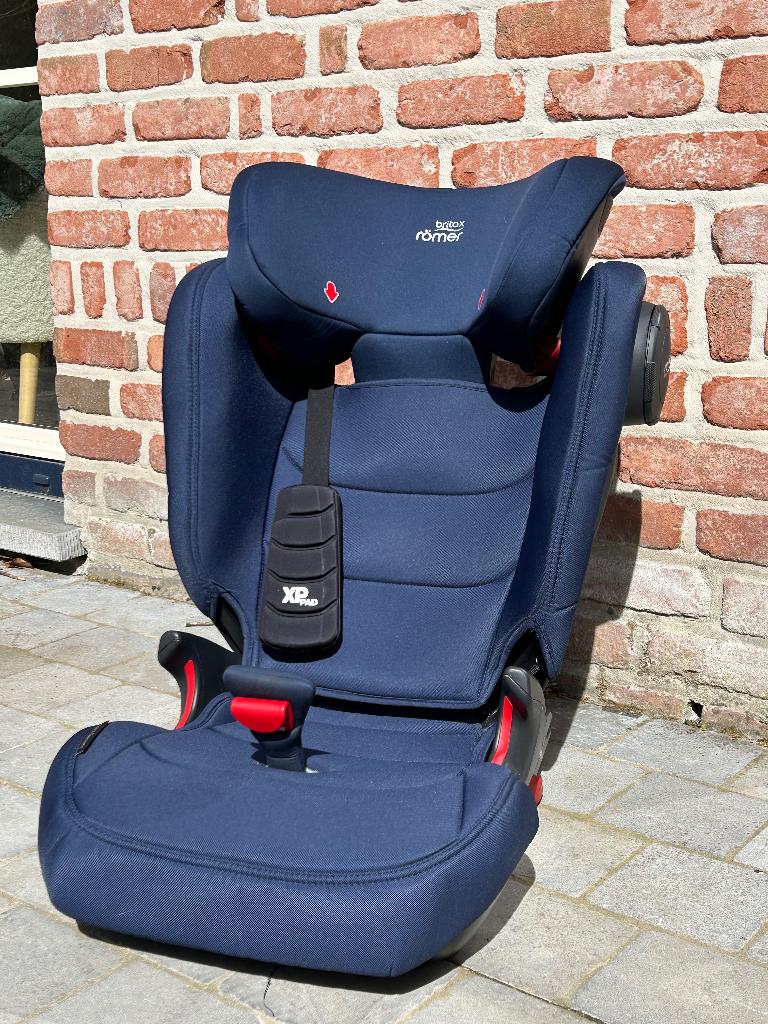 Siège auto romer britax 15/36kg, Kinderen en Baby's, Autostoeltjes, Zo goed als nieuw, Romer, 15 t/m 36 kg, Isofix, Verstelbare rugleuning