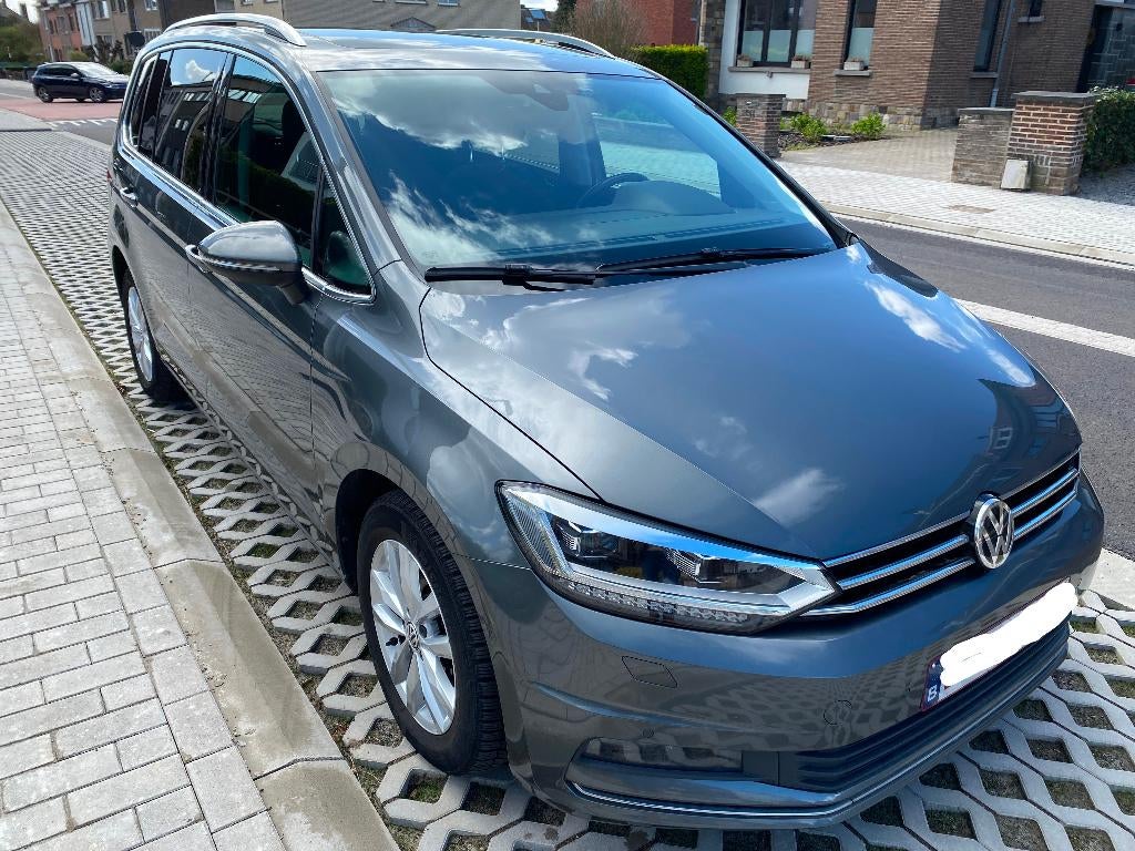 Volkswagen Touran (2019) – Spacieux & parfaitement entretenu, Autos, Electronic Stability Program (ESP), Argent ou Gris, Achat