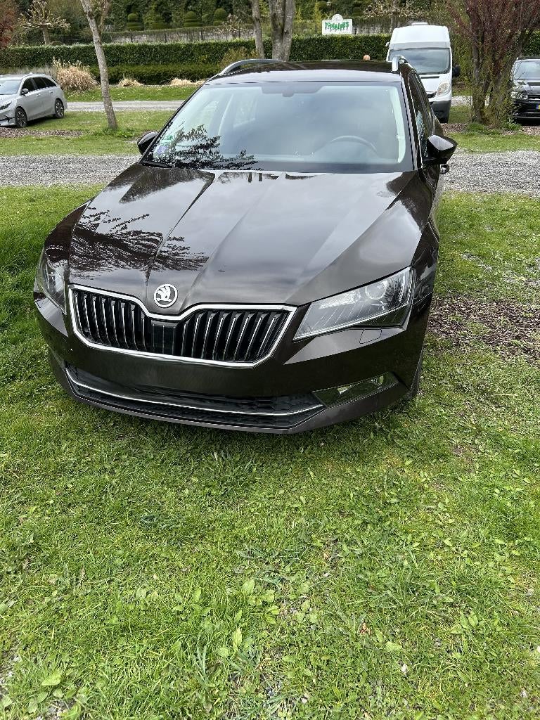 Skoda superb Combi, Autos, Skoda, 1395 cm³, Achat, Aide au démarrage en côte, Noir