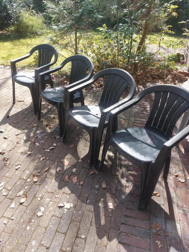 Plastic tuinstoelen groen 4 stuks, Ophalen, Gebruikt, Plastic