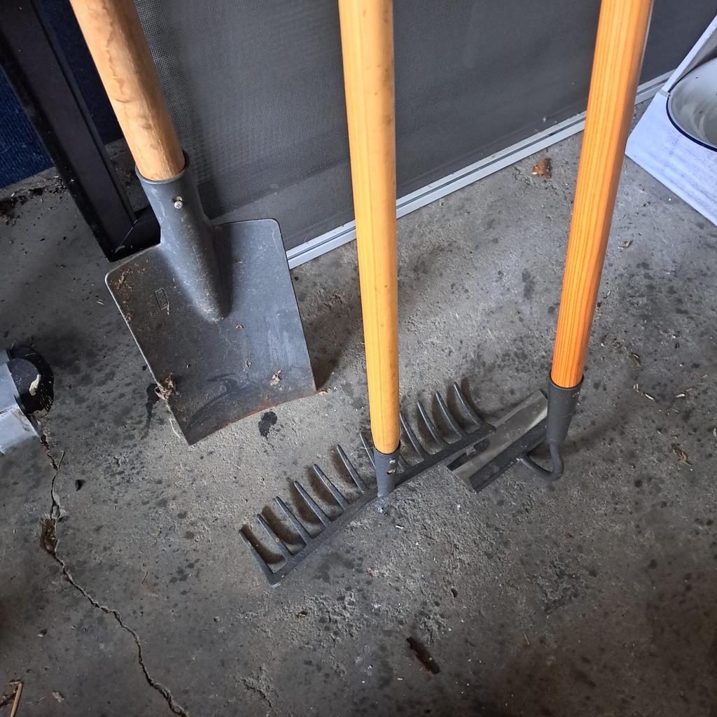 Tuingereedschap set + drukspuit, Jardin & Terrasse, Outils à main, Enlèvement, Comme neuf, Râteau