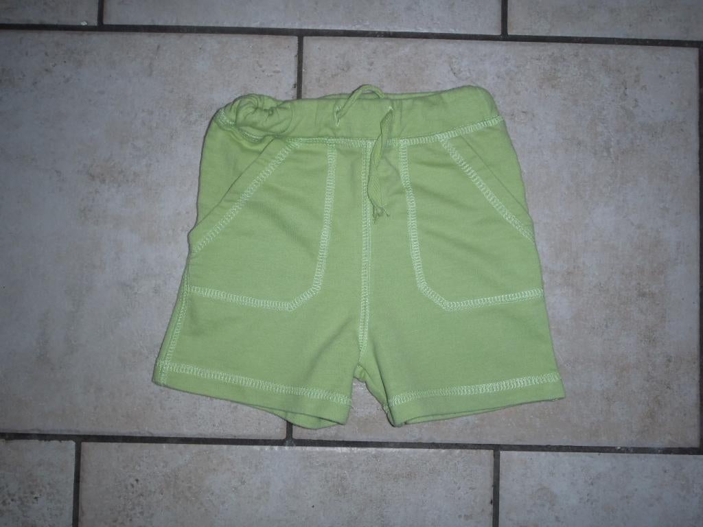 1 lot de shorts bébé taille 74, Enlèvement ou Envoi, Comme neuf, Garçon, Autres types