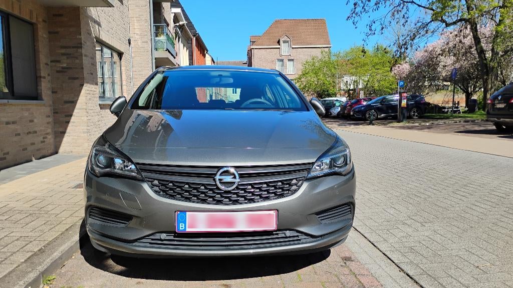 Opel Astra K 2017 1.4 benzine Airco, Trekhaak..., Auto's, Opel, Euro 6, 4 cilinders, 74 kW, 900 kg
