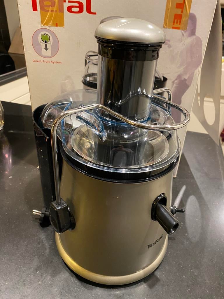 Tefal  sapcentrifuge - Juicer - compleet …, Elektronische apparatuur, Juicers, Ophalen, Zo goed als nieuw, Sapcentrifuge