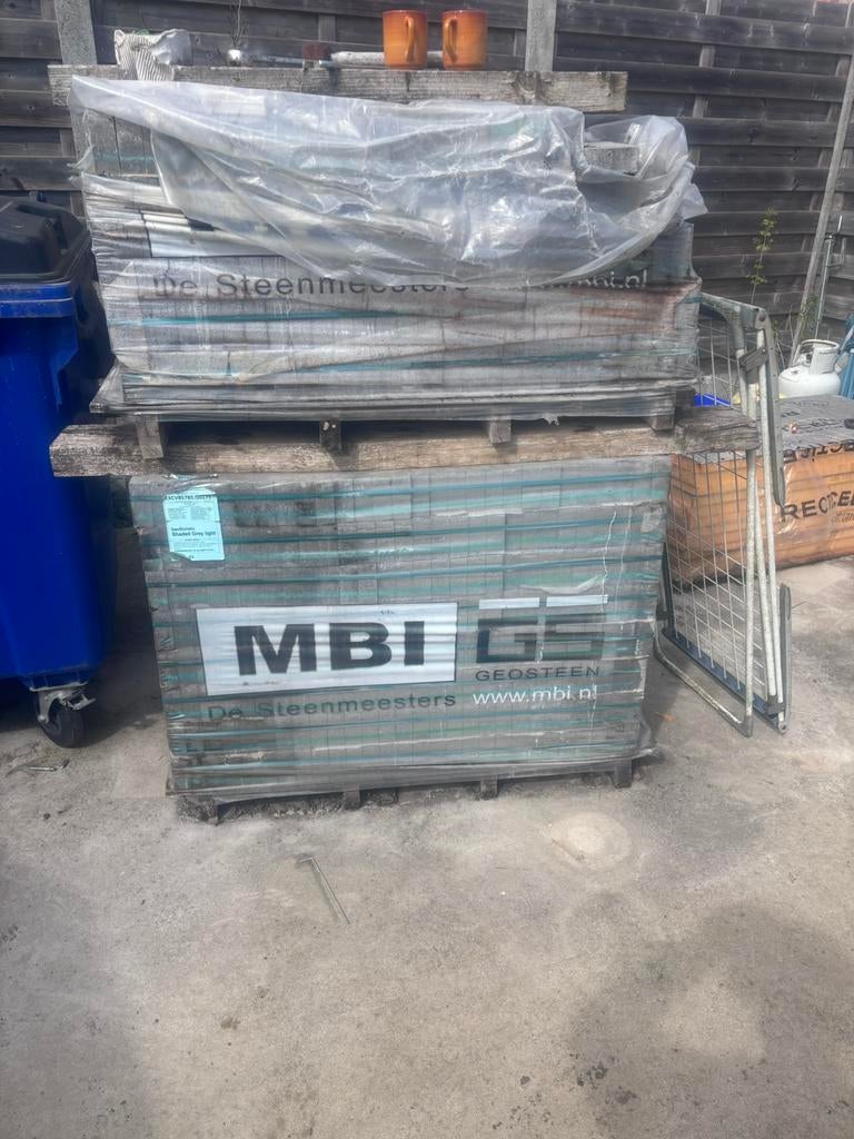 Geostylistix shaded grey light, Enlèvement